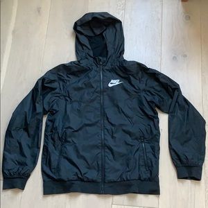 ✨ Nike Sportswear Windrunner ✨